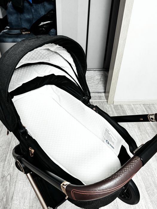 Продам детскую коляску