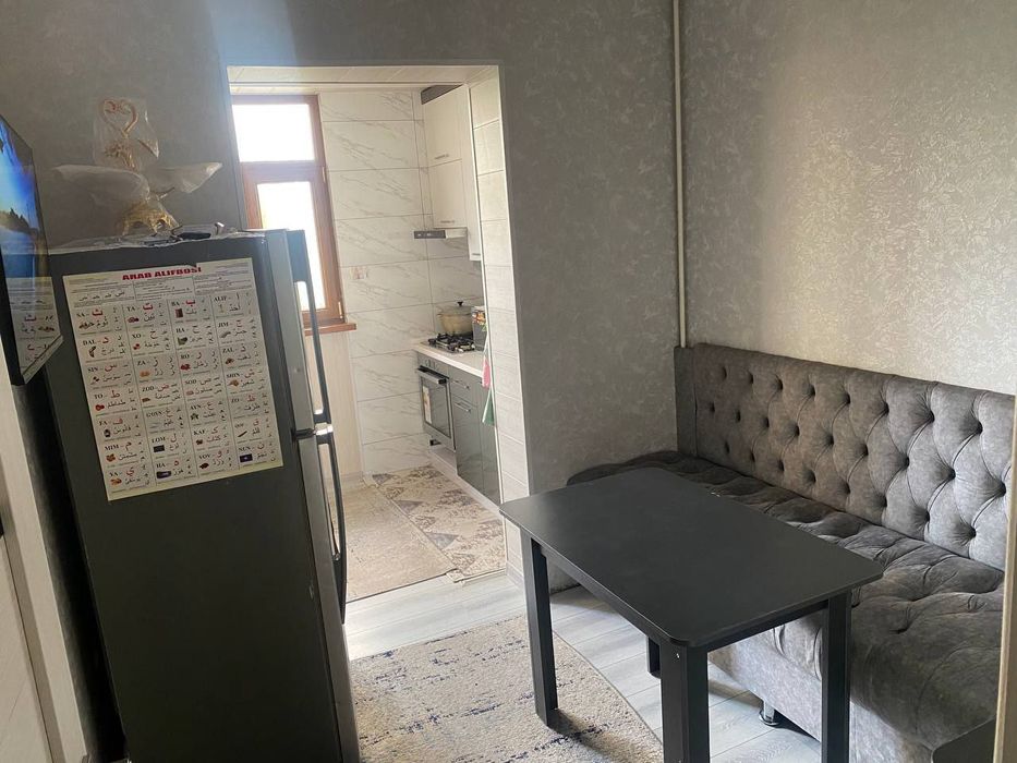 Чиланзар 12 продаю квартиру 5/4/4