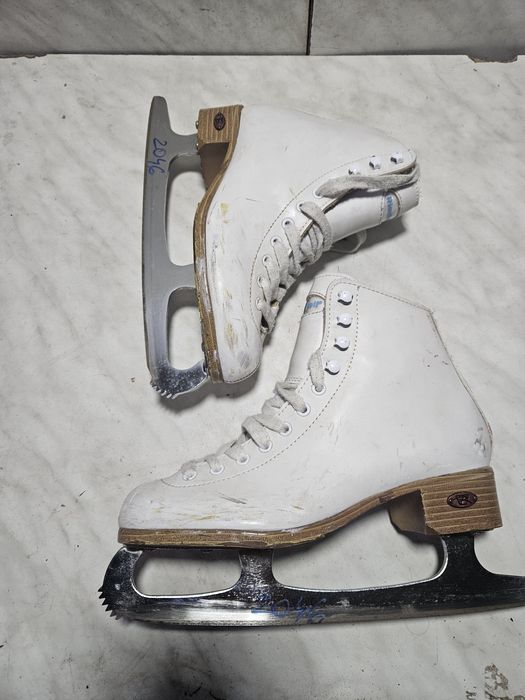 Patine 2046 gheata patinaj artistic Riedell  marime eu  36 (  24 cm)