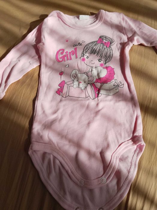 Дрехи за бебе момиче