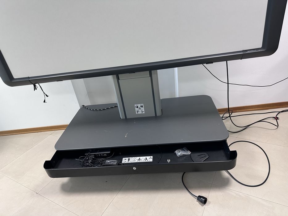 Интеркативна дъска за обучение  , проектор Promethean