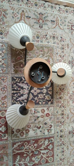 Люстра 3 рожковая в отличном состоянии