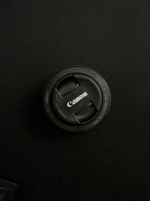 Canon EF 50mm 1:1.8 STM продам срочно!