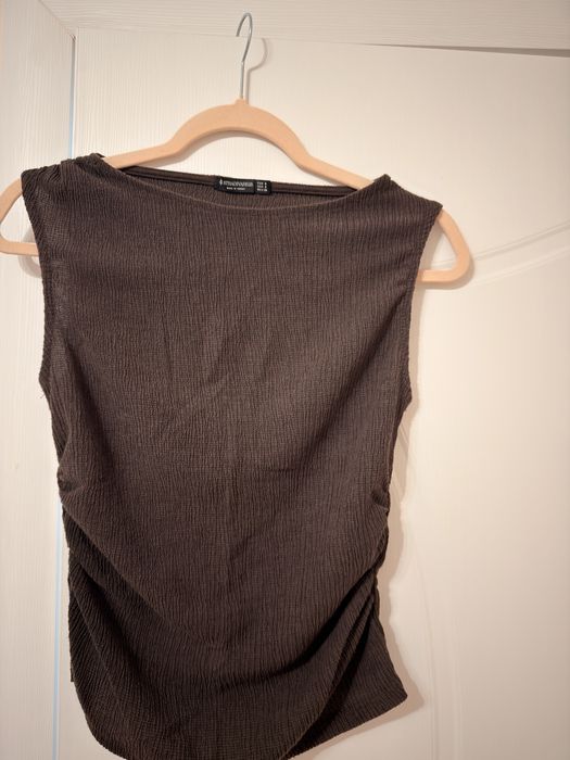 Кафяв crop top (stradivarius)