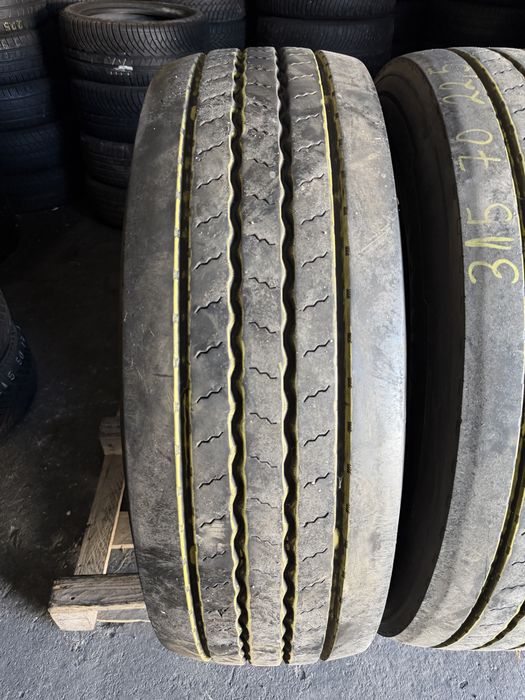 2 anvelope camion directie 315/70/22.5 , Continental , 11 mm !