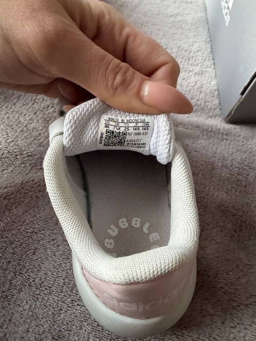 Детски маратонки адидас ,25 размер