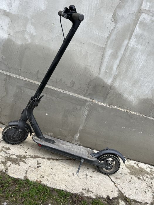 Vand trotineta electrica