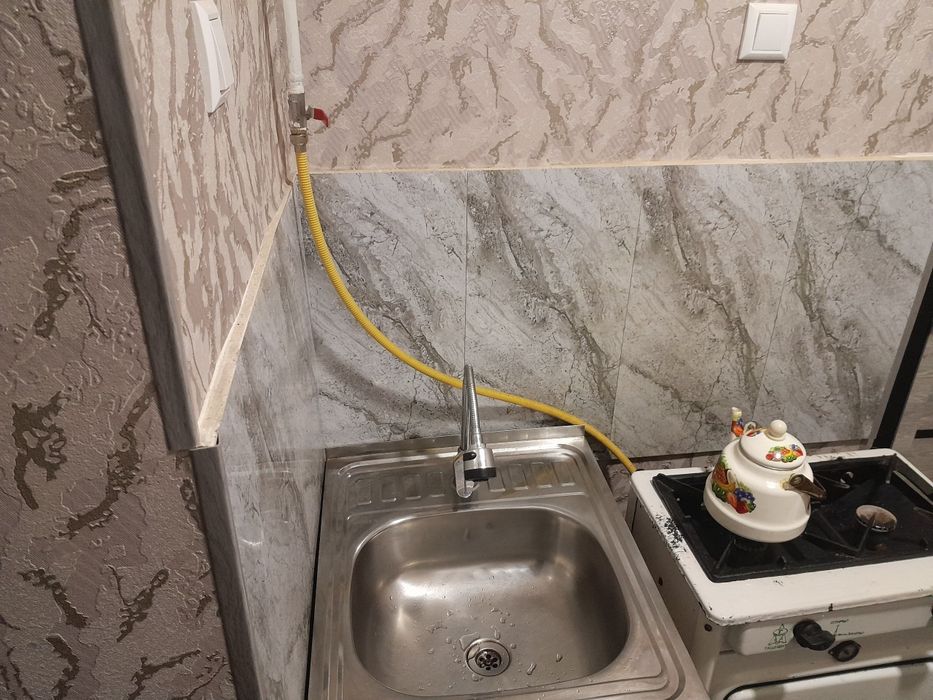 Chilonzor novza sport tavarlari yonida 4/3 1 xona