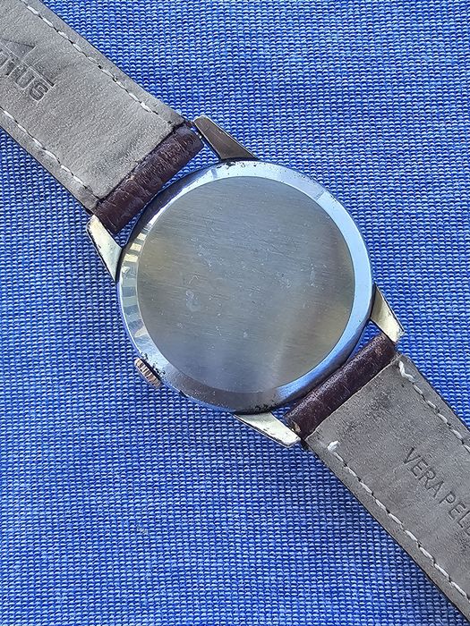 Vând Ceas mecanic CYMA (placat aur 20 micr)