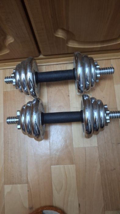 Продам гантели каждая по 6 кг