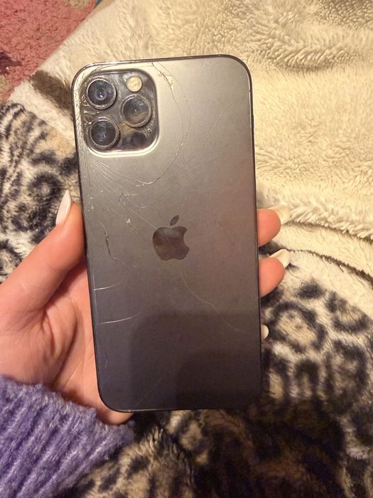 Iphone 12 pro pentru piese