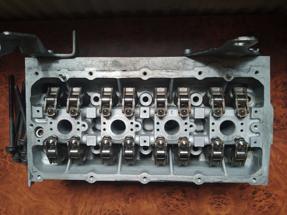 2бр. Голф 4 на части 1.6СР 101к.с , 1.4- 75 к.с