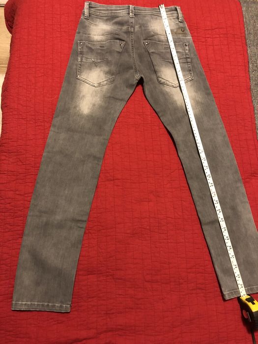 Jeans Diesel 10 ani noi