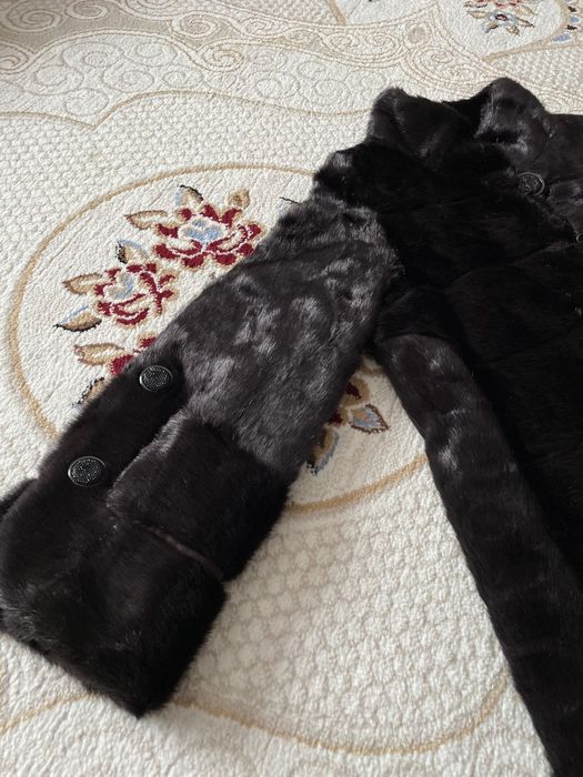 Продам шубу(искусственная) под норку