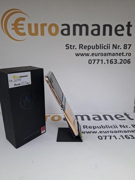Telefon mobil Motorola razr 40 ultra, Dual SIM, 8GB RAM, 256GB, -G-