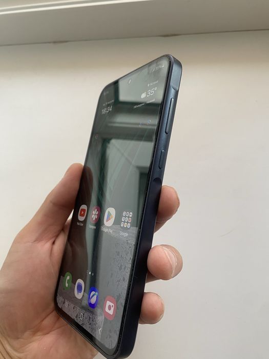 Продам Samsung A35 (8GB)