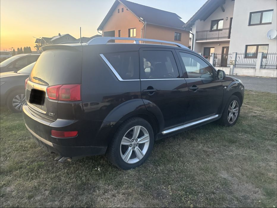 Peugeot 4007 diesal 7 locuri ,   4+4