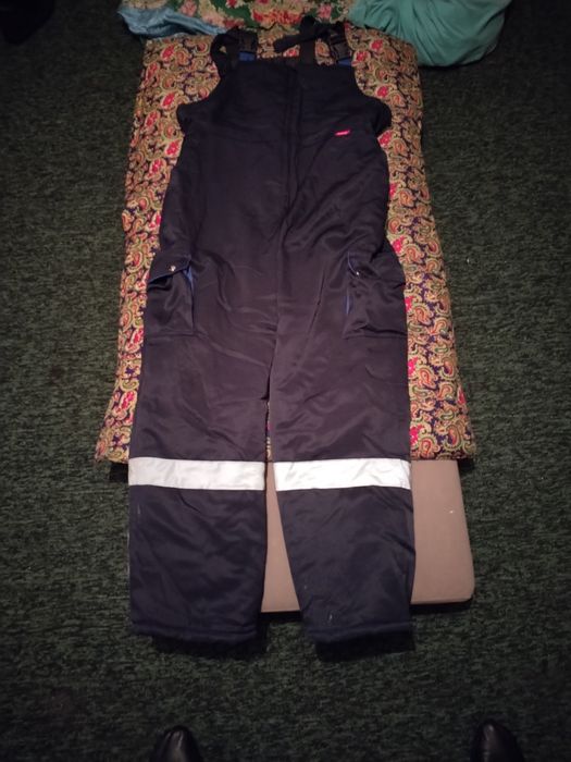 Продам окна и спец одежду