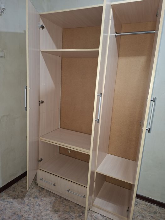 2 шкафа для одежды СРОЧНО