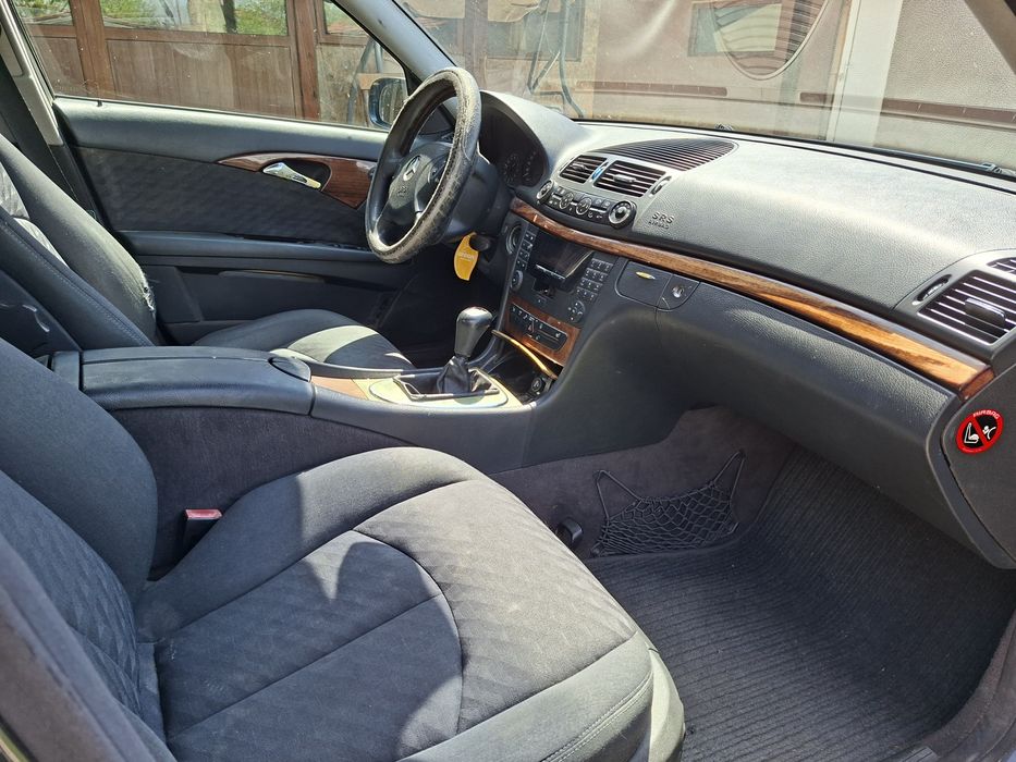 Mercedes w211.220cdi 150k.