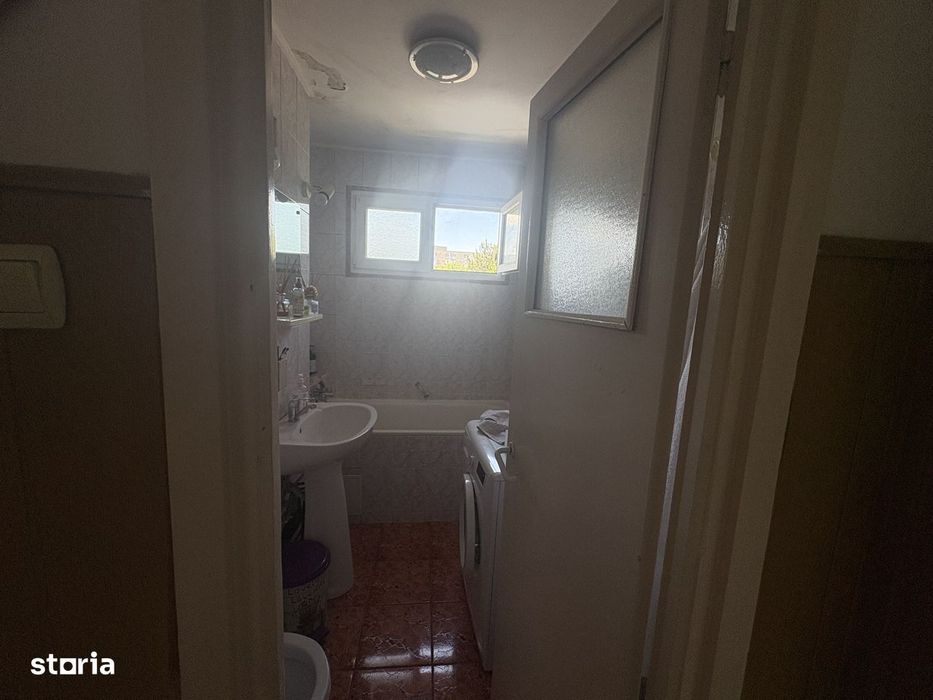 Apartament 2 camere zona Saturn ,orizont
