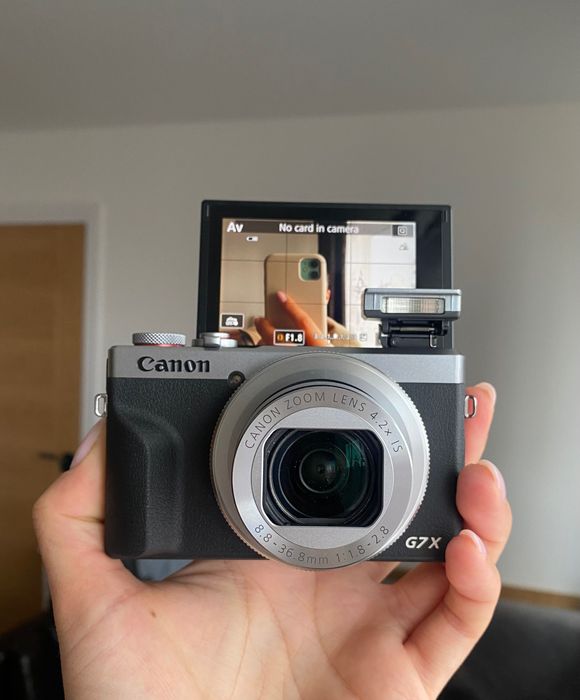 Canon G7X Mark III