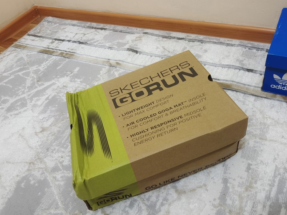 Светлые кроссовки Skechers !Оригинал!