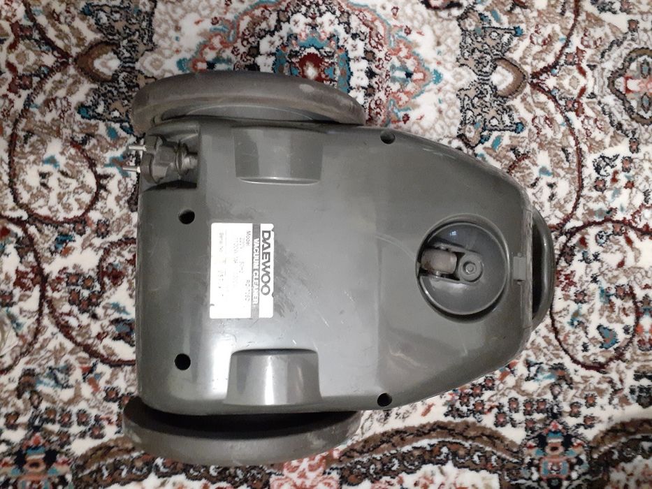 Пылесос QUIET daewo