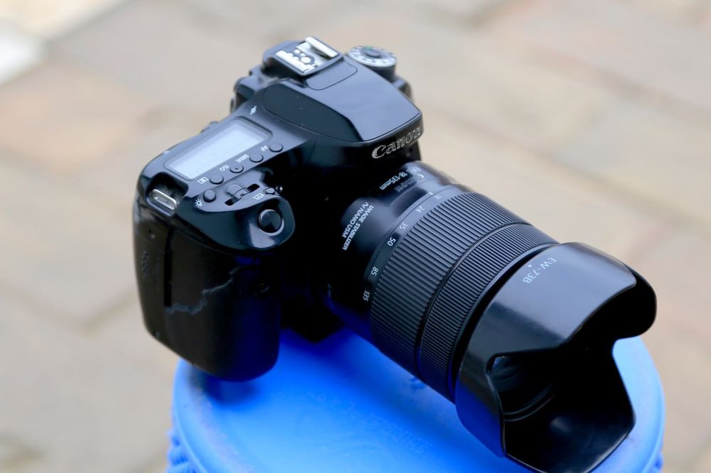 Canon 80 d srochni sotiladi