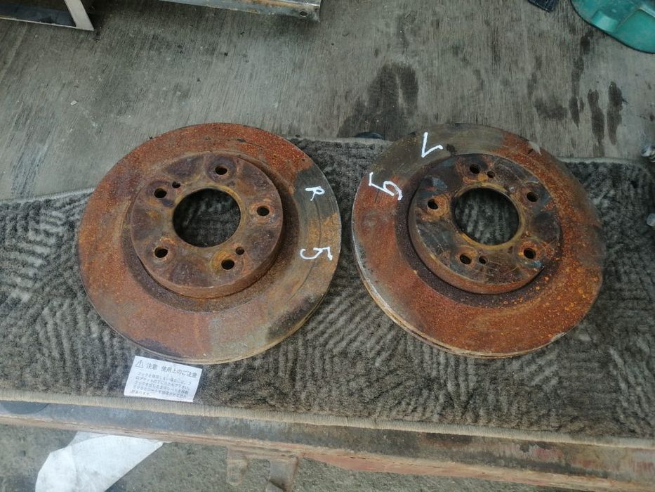 Тормозной диск амортизатор супорд главный цилиндр Ниссан/Nissan япония