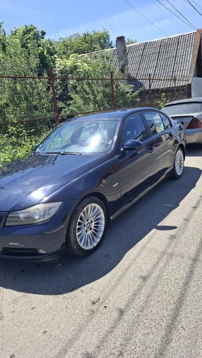 Bmw e90 320d  Bmw seria 318 d
