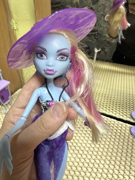 Продам куклу монстр хай!
