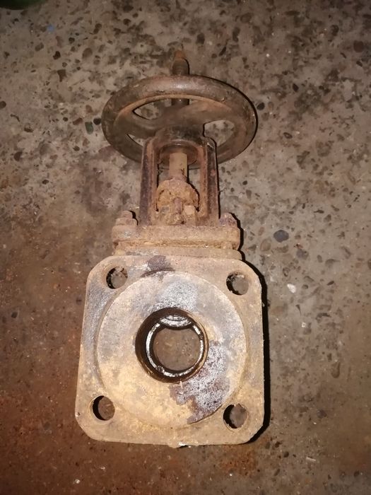 Задвижка диаметром 50