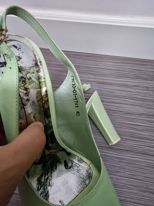 Басаножки кожа 40 размер