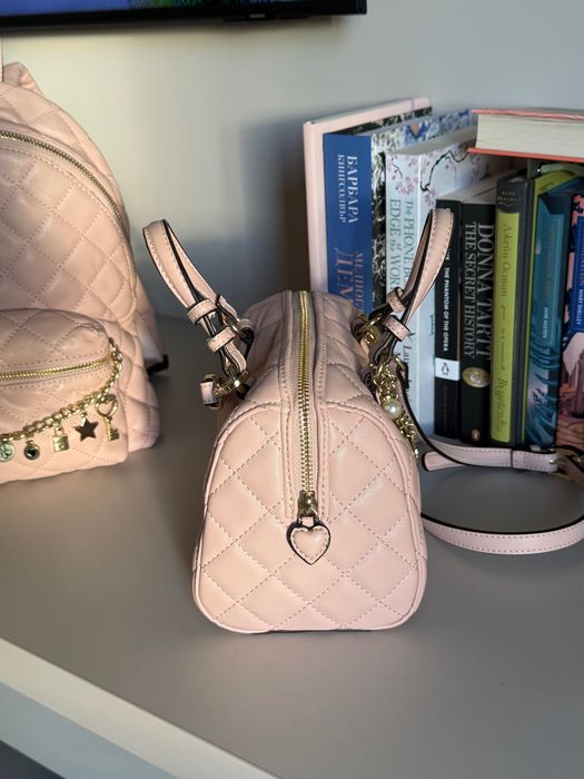 Дамски Guess чанти