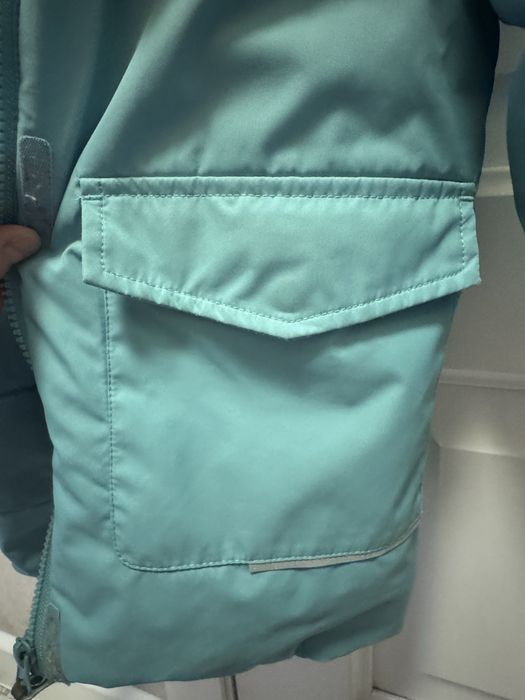 Продам детскую куртку