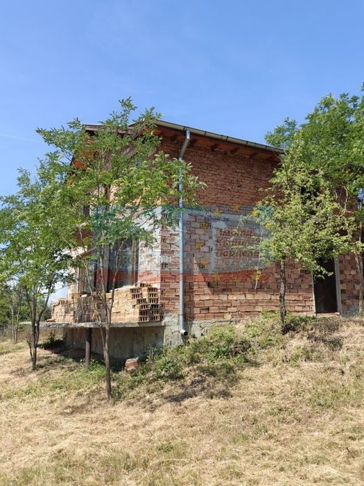 Къща в село Лобош