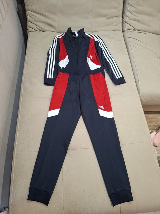 Анцунг Adidas детски  !