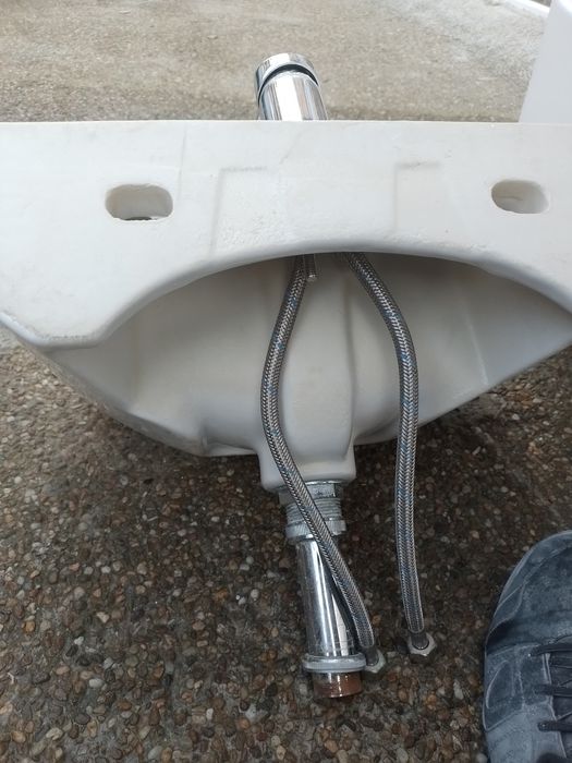 Мивка и батерия  Роса