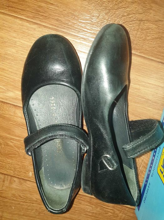 Обувь детская на девочку