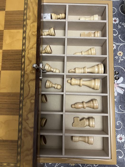 Продаются Шахматы