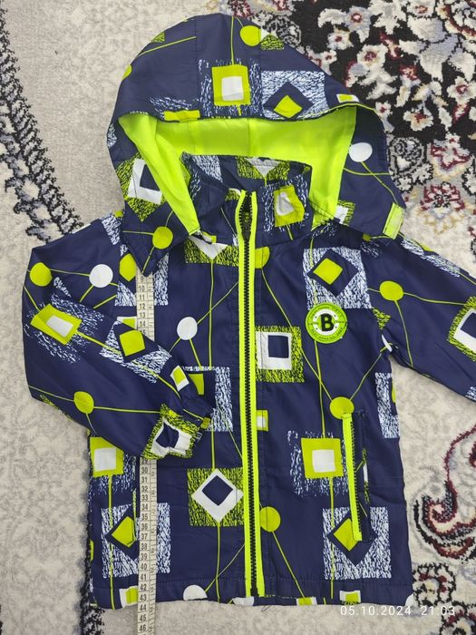 Ветровка (дождевик) на мальчика, 5-6 лет