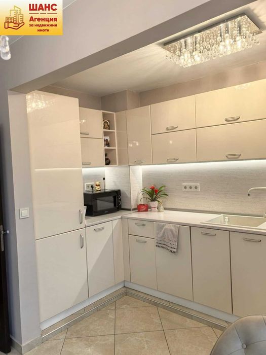 Продава се Мезонет в Плевен, Широк център - 91 кв.м за 2033 €/кв.м - Снимка #8