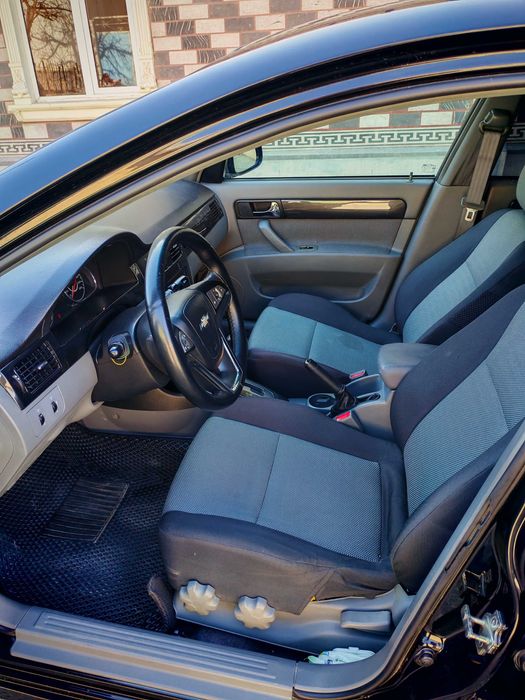 Шевралет жентра...