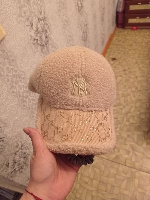 Продам зимнюю кепку