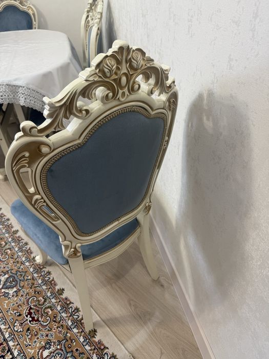 Продам корольевские стулья
