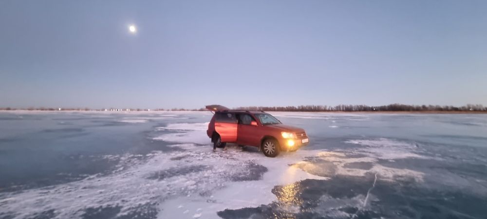 Продам таета хайландер