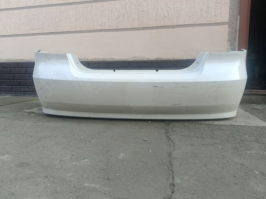 Задний бампер Равон р3