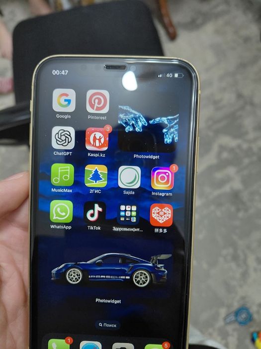 продам Айфон XR