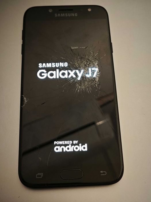 Samsung Galaxy J7 – ecran spart, funcționează